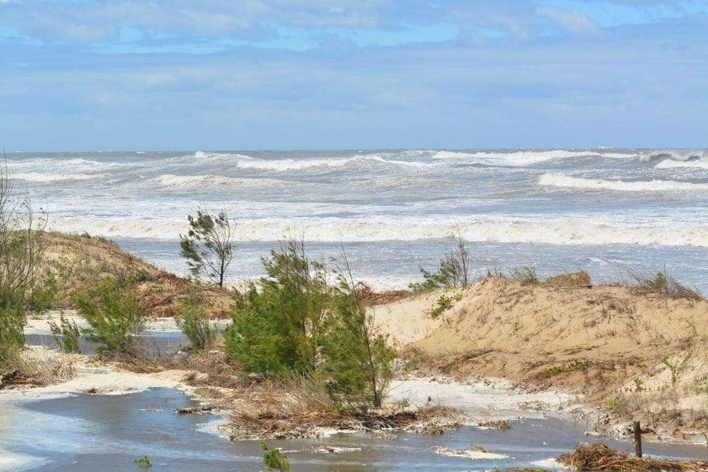 Balneário Esplanada é atingido por ressaca