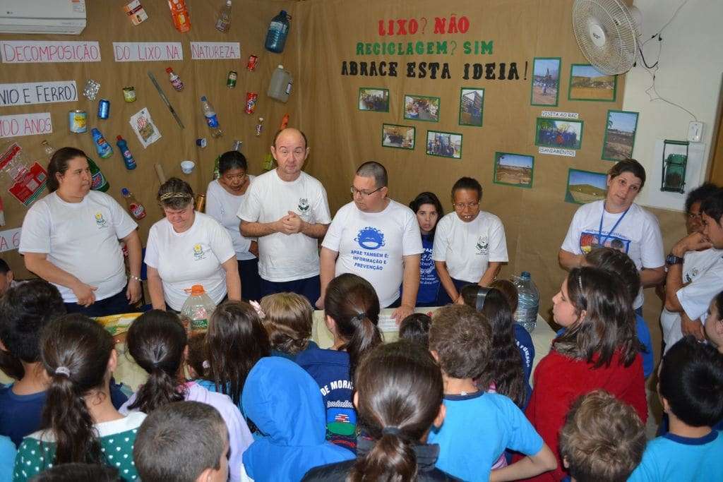 Feira Cultural e Científica da APAE reúne aprendizado com sustentabilidade