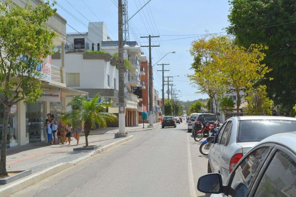 Comércio busca criatividade para driblar a crise