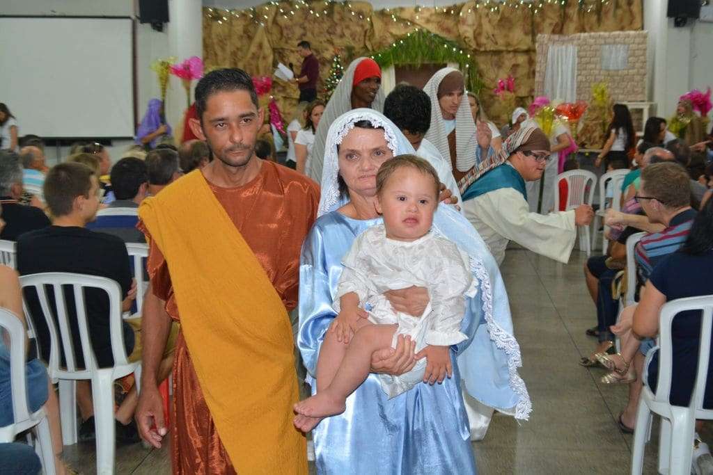 Festa de Natal da APAE de Morro da Fumaça encanta e emociona