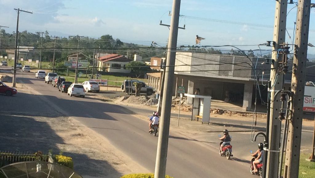 Movimento intenso na volta da Praia da Esplanada neste domingo