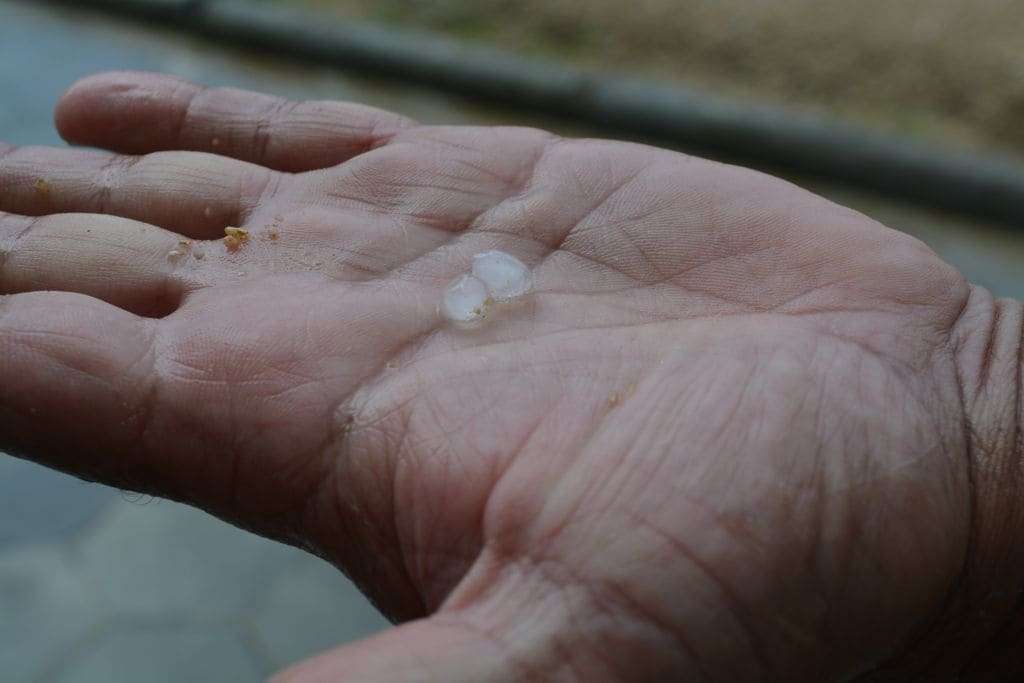 Mudança brusca no tempo e queda de granizo em Morro da Fumaça