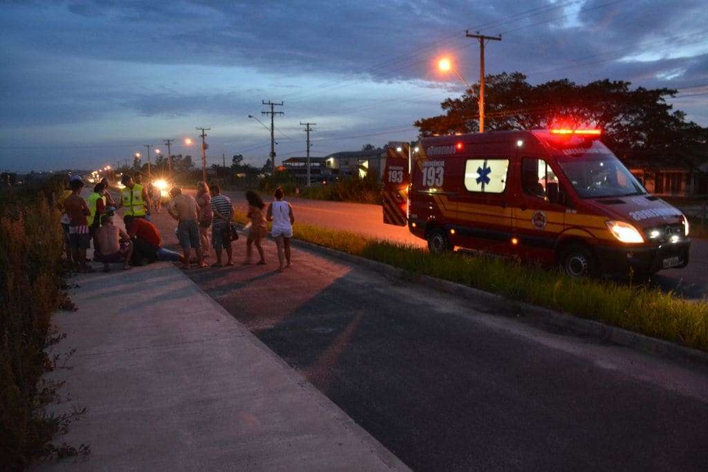 Motociclista tem mal súbito e é atendido pelo Corpo de Bombeiros