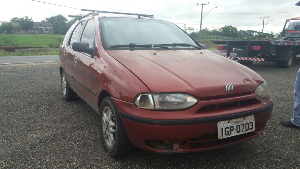 PM apreende carro com placa adulterada no Distrito de Estação Cocal