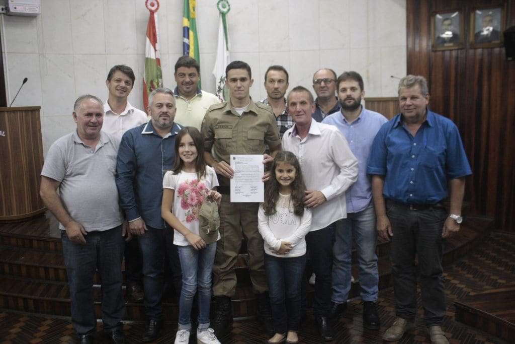 Policial Militar é homenageado na Câmara de Vereadores