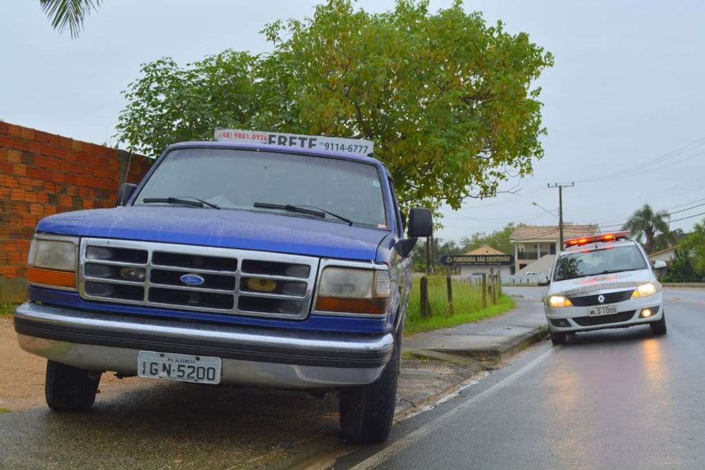 PM recupera camionete furtada