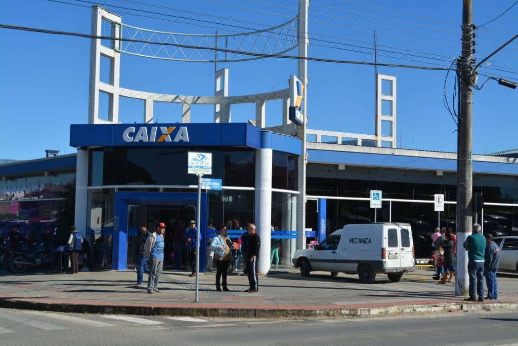 Movimento intenso para saque do FGTS das contas inativas em Morro da Fumaça