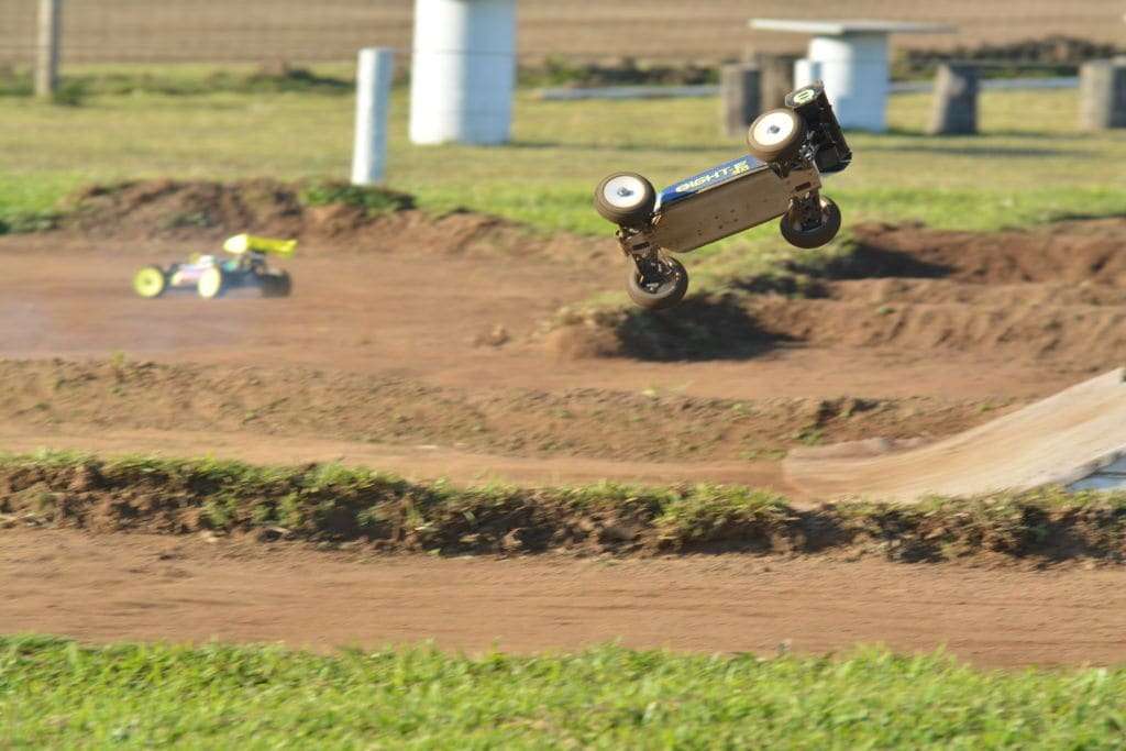 Vila Selinger recebe etapa do Campeonato Catarinense de Automodelismo Off Road 1/8