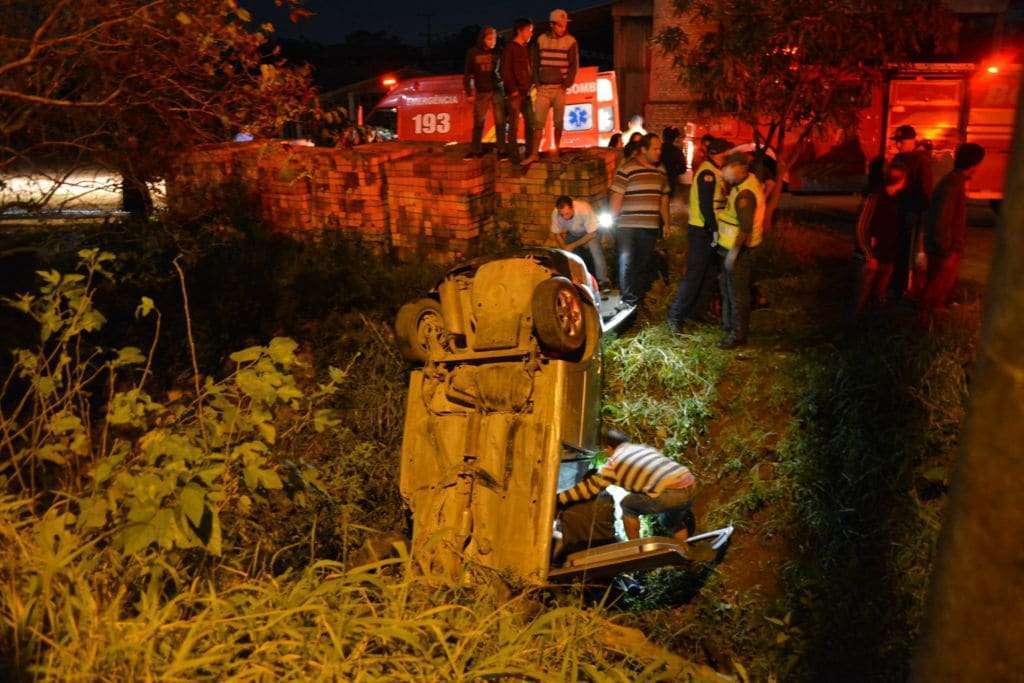 Acidente na SC-445 deixa três feridos em Morro da Fumaça