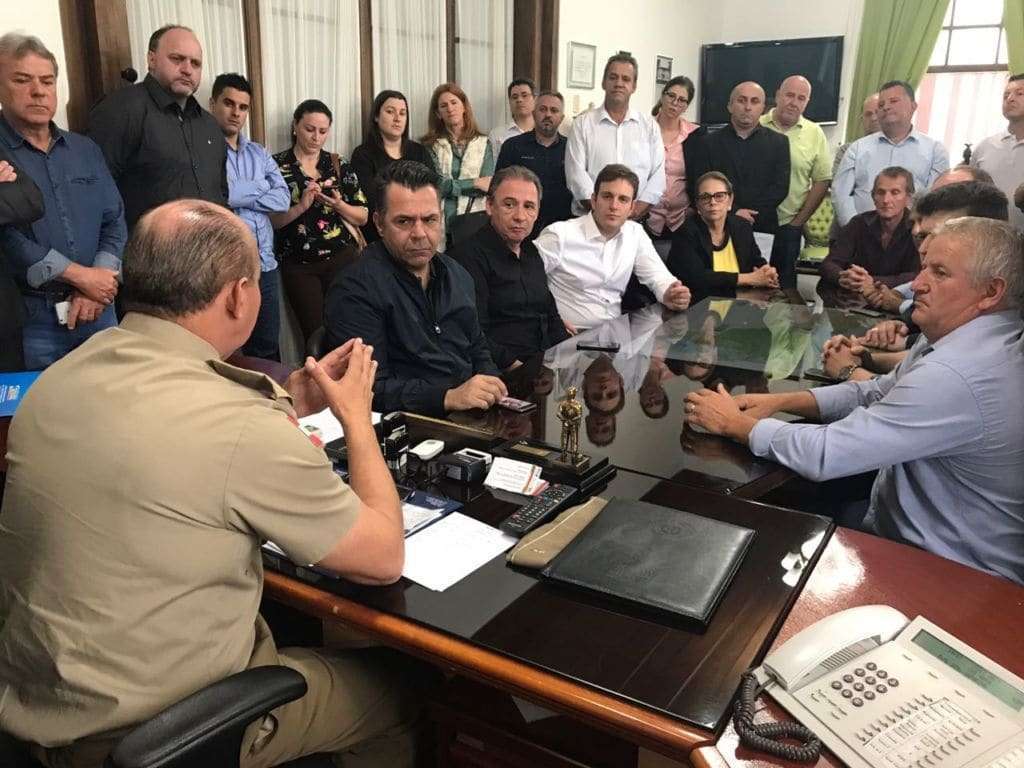 Em Florianópolis, vereadores reivindicam melhorias à segurança de Morro da Fumaça