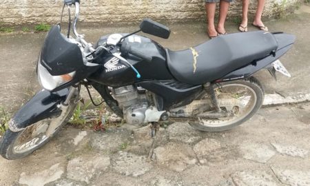 Em blitz, PM apreende motos e veículo na região central de Morro da Fumaça