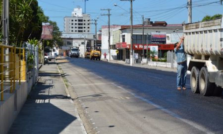 Ruas do centro de Morro da Fumaça recebem nova camada asfáltica