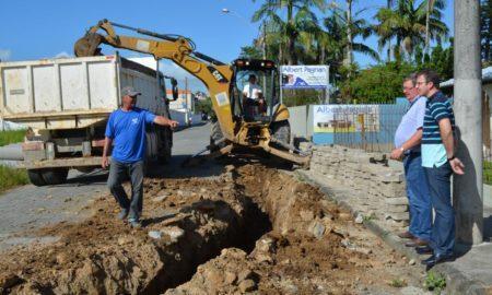 Prefeitura recupera drenagem no Monte Verde em Morro da Fumaça