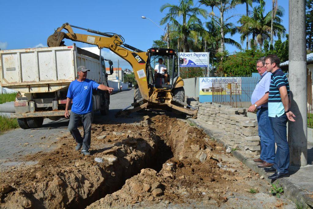 Prefeitura recupera drenagem no Monte Verde em Morro da Fumaça