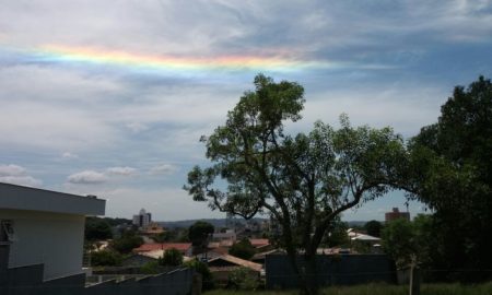 Meteorologista Homero Haymussi explica colorido no céu