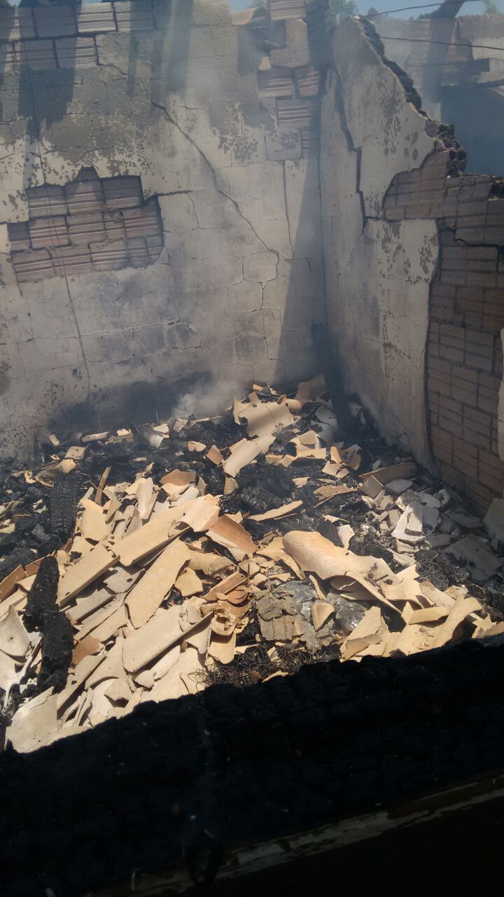 Casa de suspeito de homicídio é incendiada