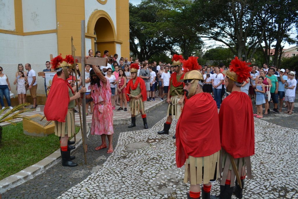 Procissão da Via Sacra marca Sexta-Feira da Paixão em Morro da Fumaça