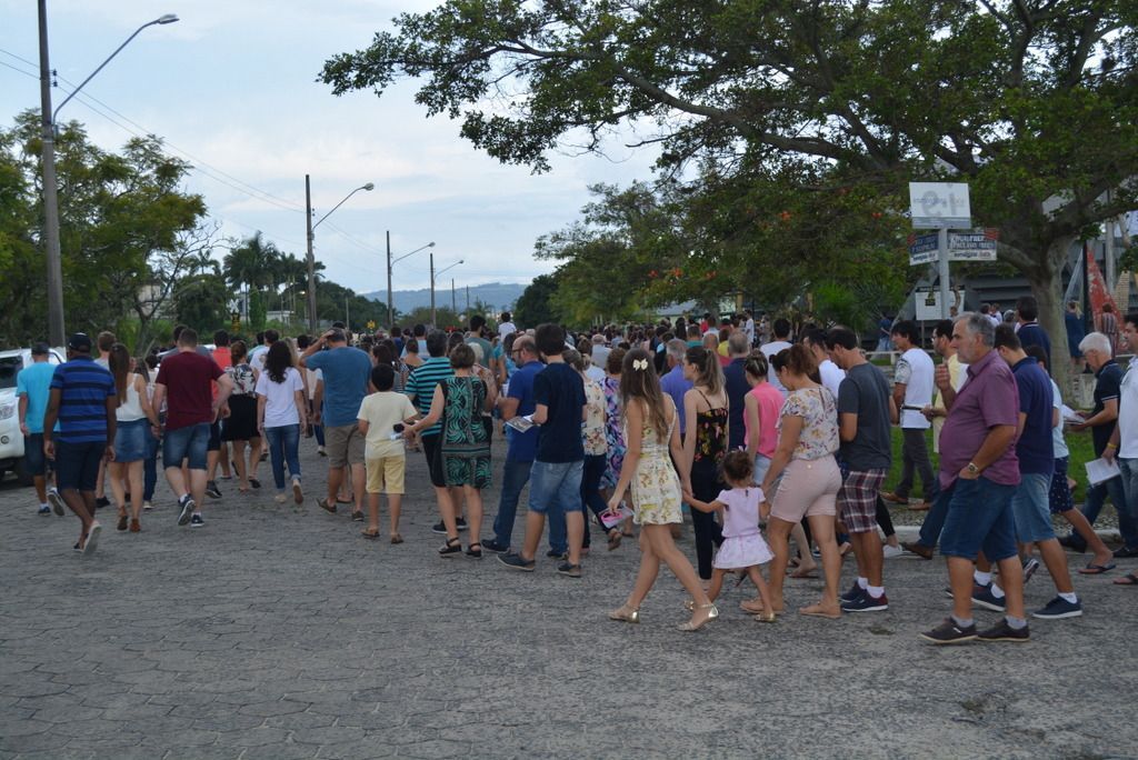 Procissão da Via Sacra marca Sexta-Feira da Paixão em Morro da Fumaça