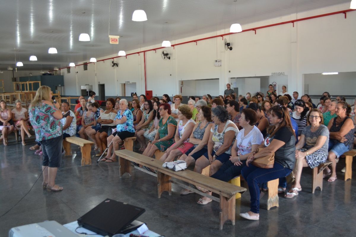 Agricultoras de Morro da Fumaça recebem homenagem pelo Dia Internacional da Mulher