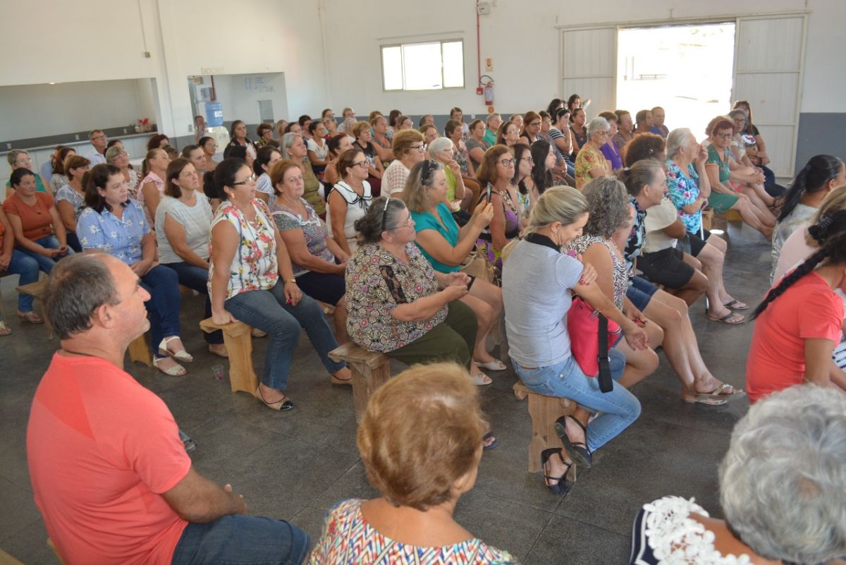 Agricultoras de Morro da Fumaça recebem homenagem pelo Dia Internacional da Mulher