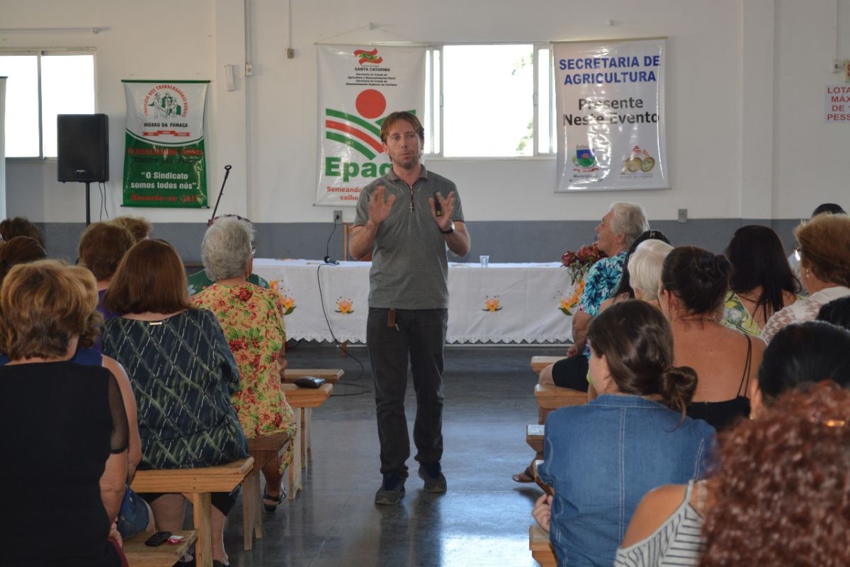 Agricultoras de Morro da Fumaça recebem homenagem pelo Dia Internacional da Mulher