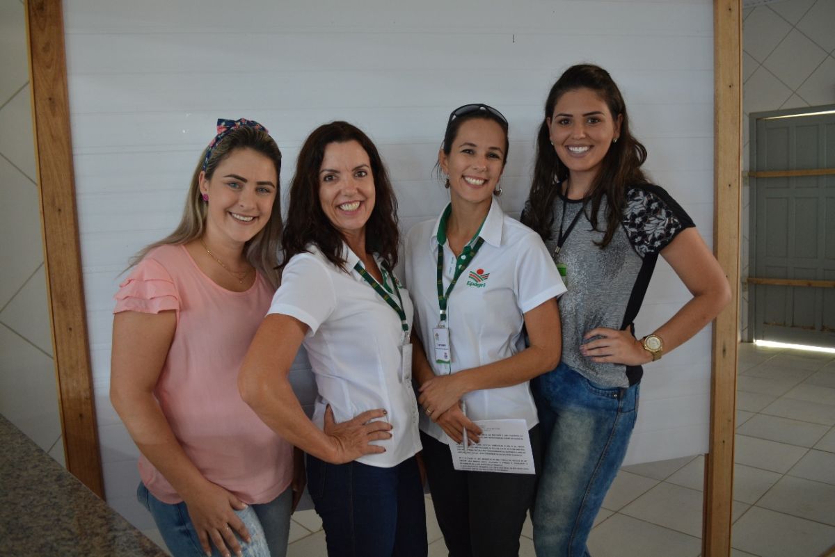 Agricultoras de Morro da Fumaça recebem homenagem pelo Dia Internacional da Mulher