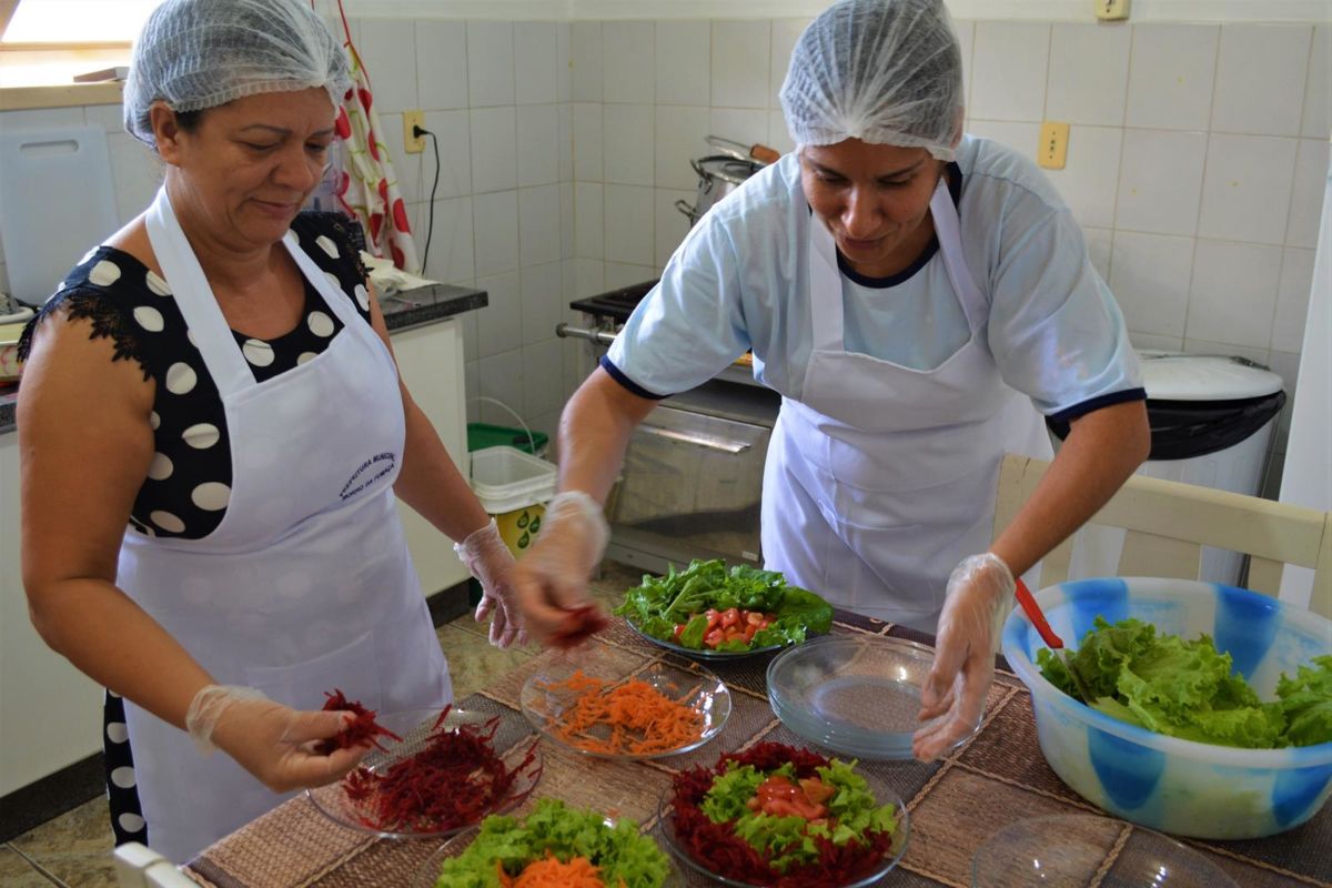 Alimentos orgânicos ganham presença na mesa dos alunos de Morro da Fumaça