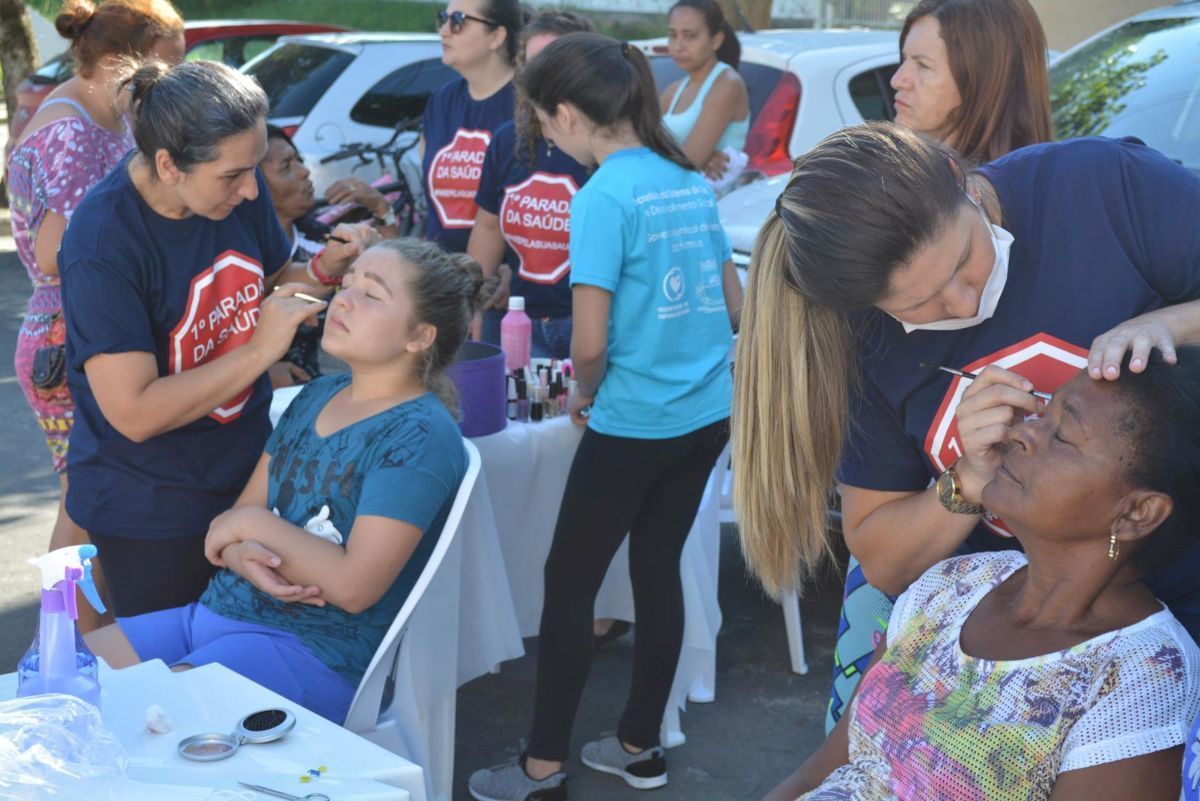 Parada da Saúde diverte o público em Morro da Fumaça