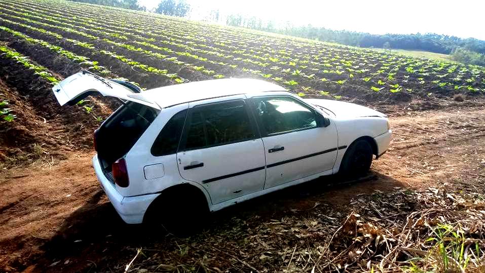 Polícia Militar recupera veículo furtado