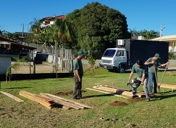 Fumaf inicia a implantação de hortas comunitárias