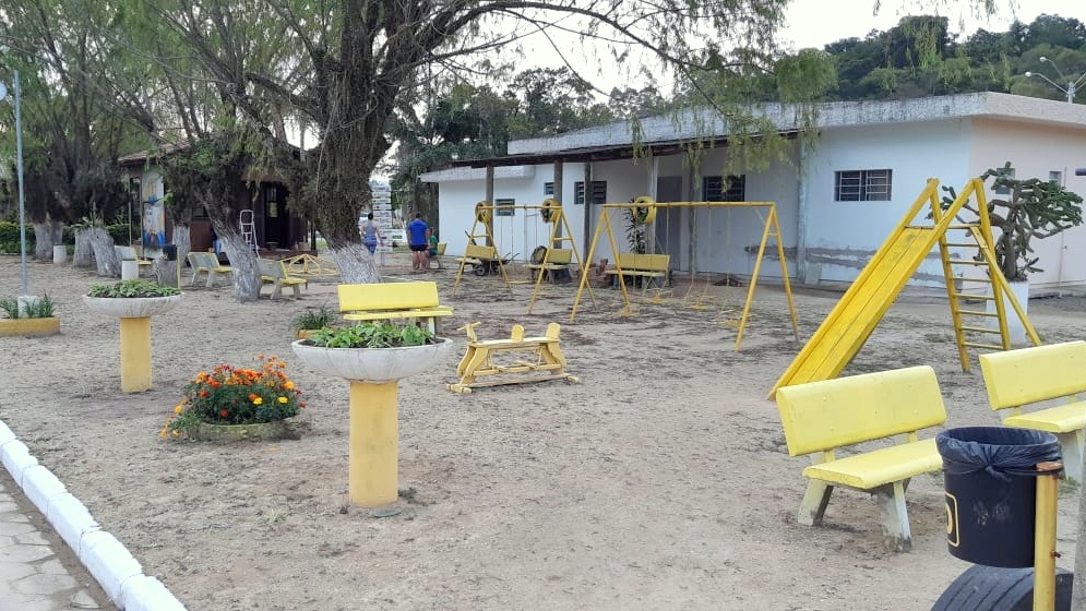 Rua Tadeu Sigieski Jr prepara Biblioteca Social