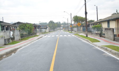 Concluídas, pavimentações já beneficiam moradores do bairro De Costa