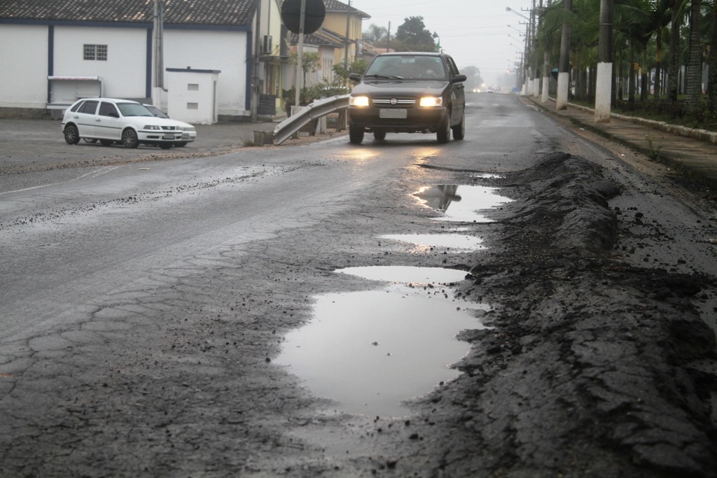 Assinado contrato para realização do serviço de manutenção nas rodovias estaduais via CIM-AMREC