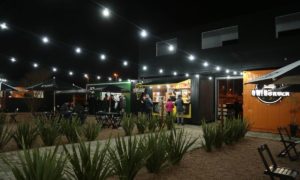 Gastronomia e estrutura do Container Food Park agradam visitantes