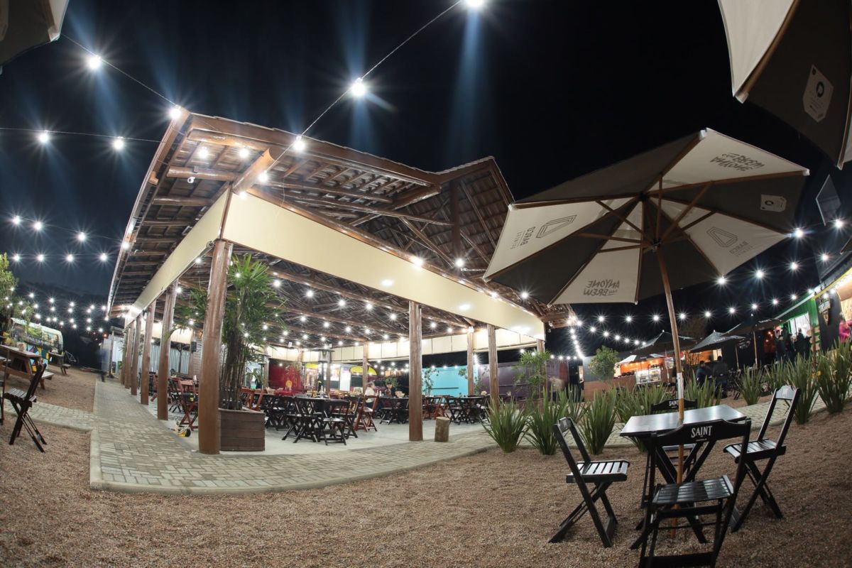 Gastronomia e estrutura do Container Food Park agradam visitantes