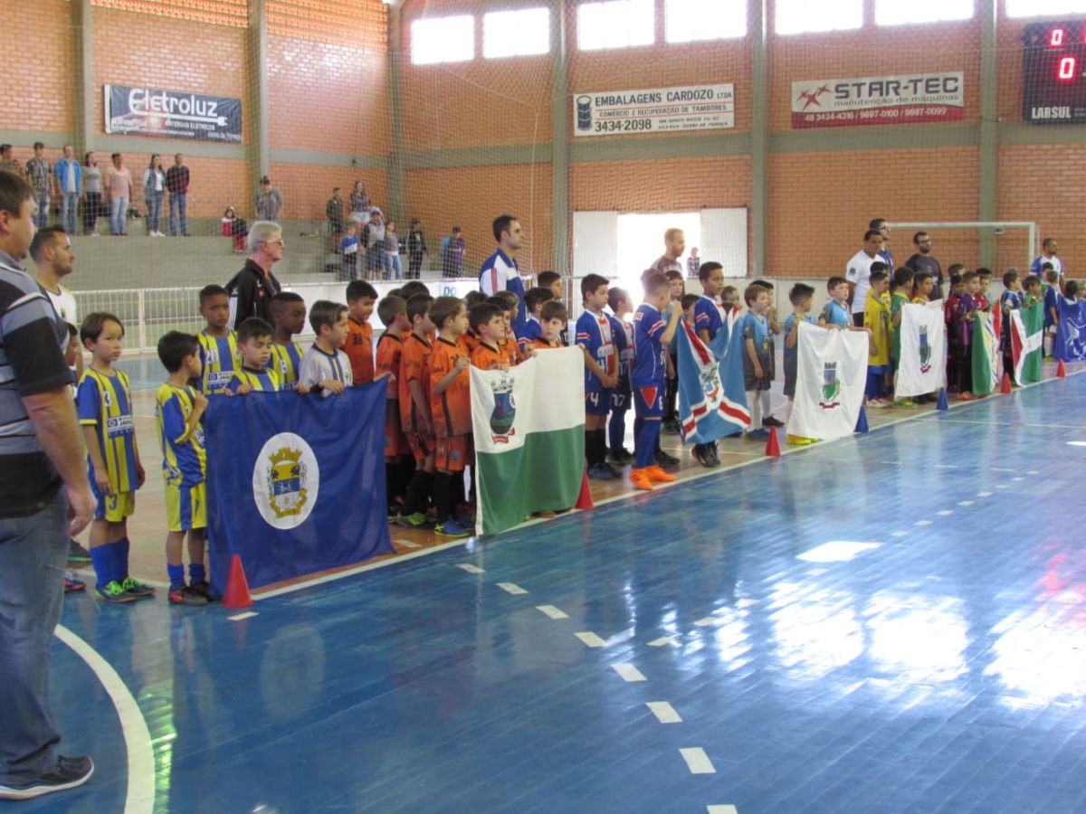 Goleiro Luiz, do Criciúma, na abertura do Campeonato Regional da LUD Sub-8