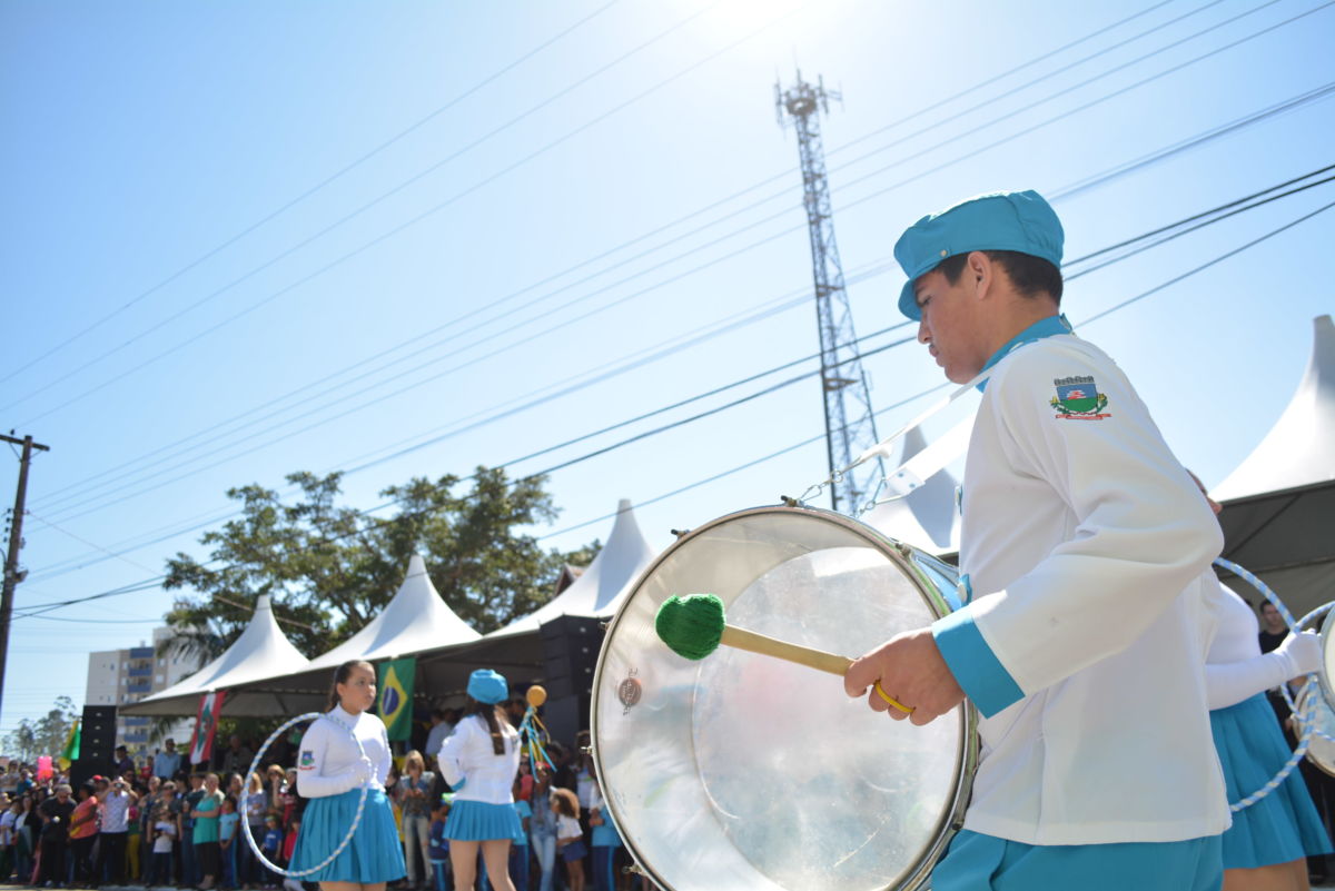 Amor à Pátria e homenagens marcam o Desfile Cívico de Morro da Fumaça