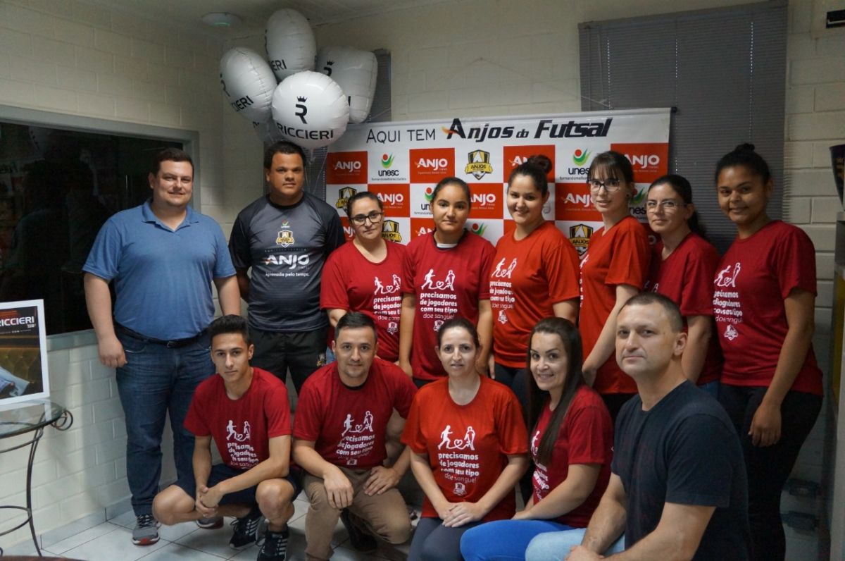 Projeto Anjos do Futsal incentiva doação de sangue