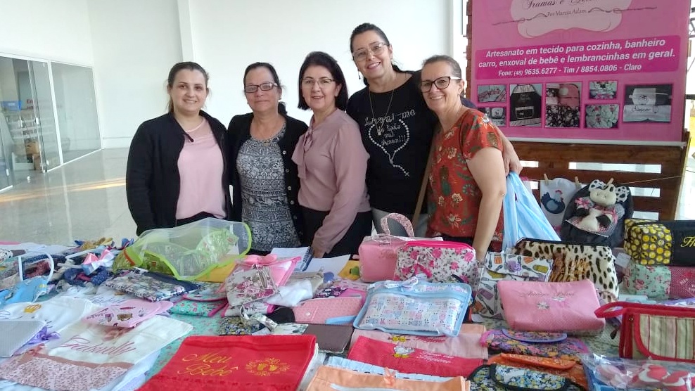 Artesãs fumacenses apresentam trabalhos em feira