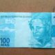 Homem é detido com cédula de R$ 100 falsa