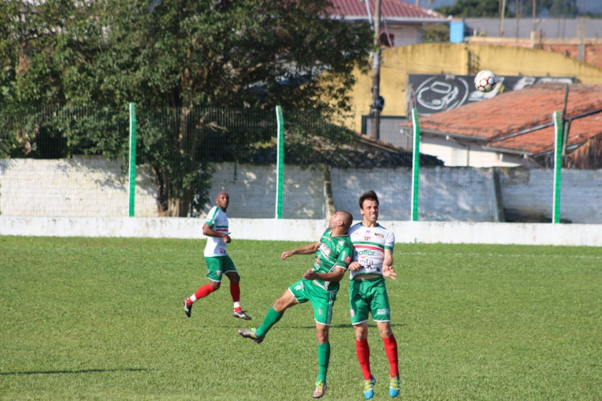 Rui Barbosa vence e está classificado