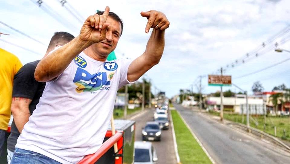 Comandante Moisés faz 75% dos votos em Morro da Fumaça