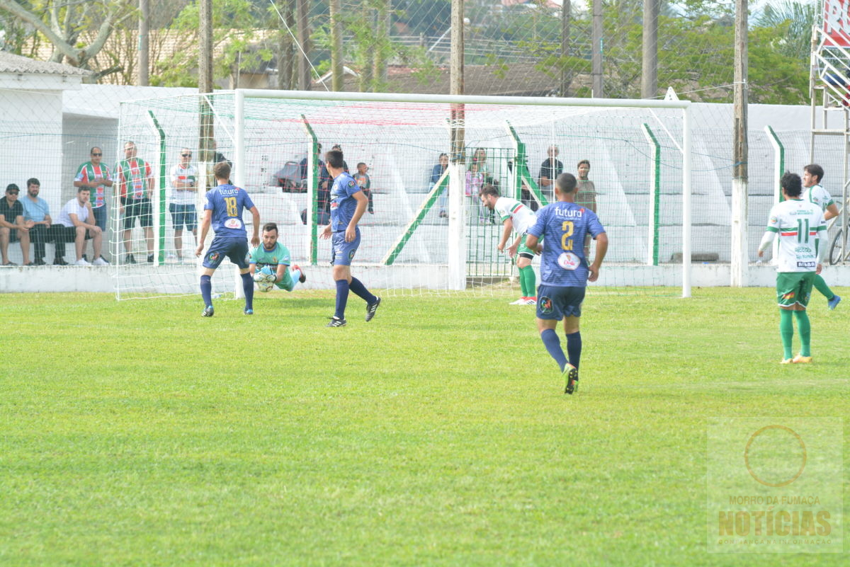 Rui Barbosa goleia e está na semifinal da Larm