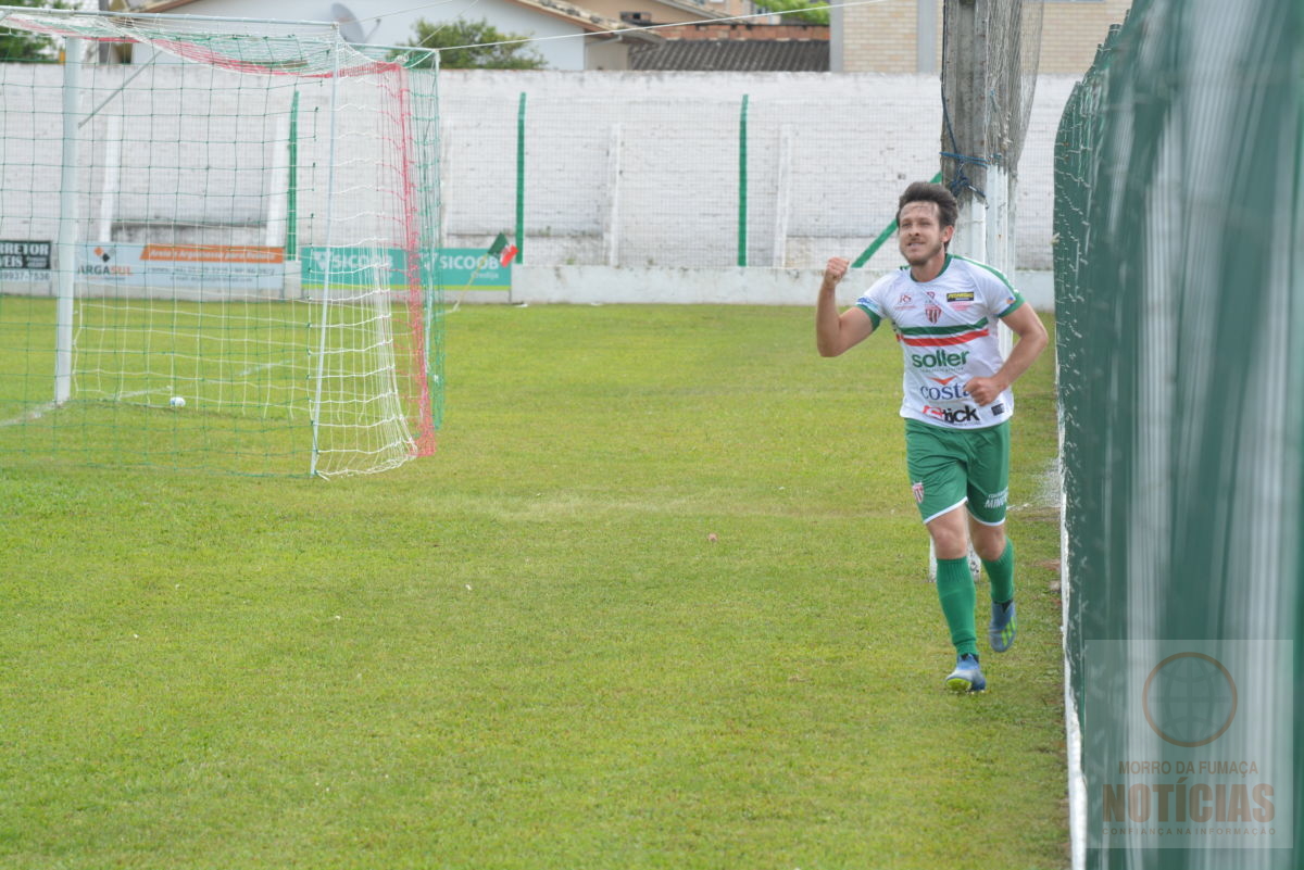 Rui Barbosa goleia e está na semifinal da Larm