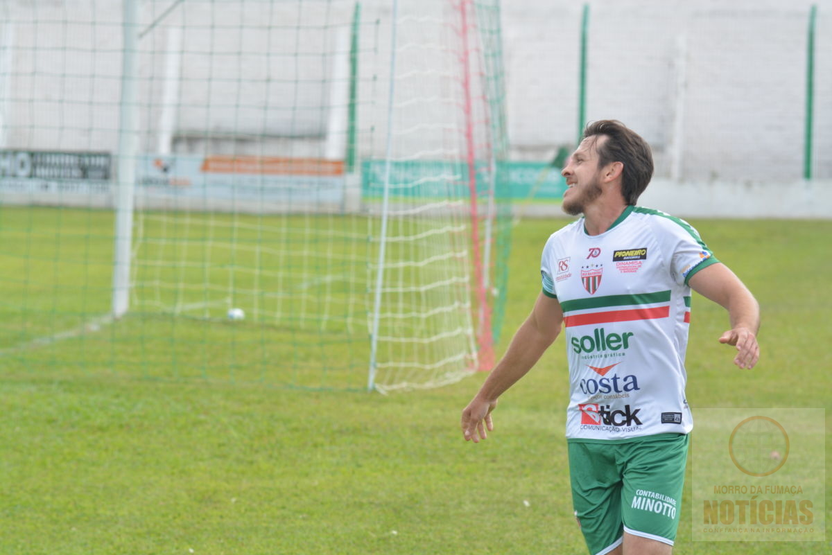 Rui Barbosa goleia e está na semifinal da Larm