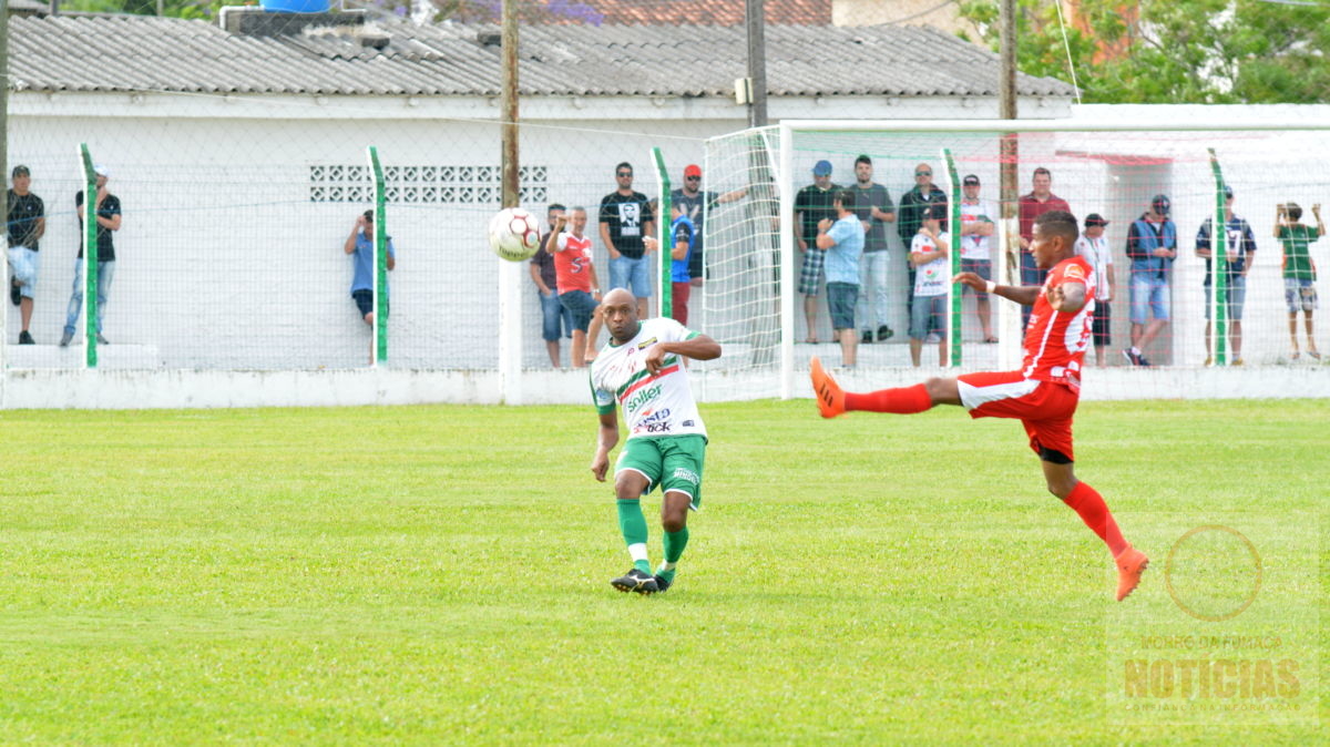 Semifinal da Larm: Rui Barbosa vence o Metropolitano e abre vantagem