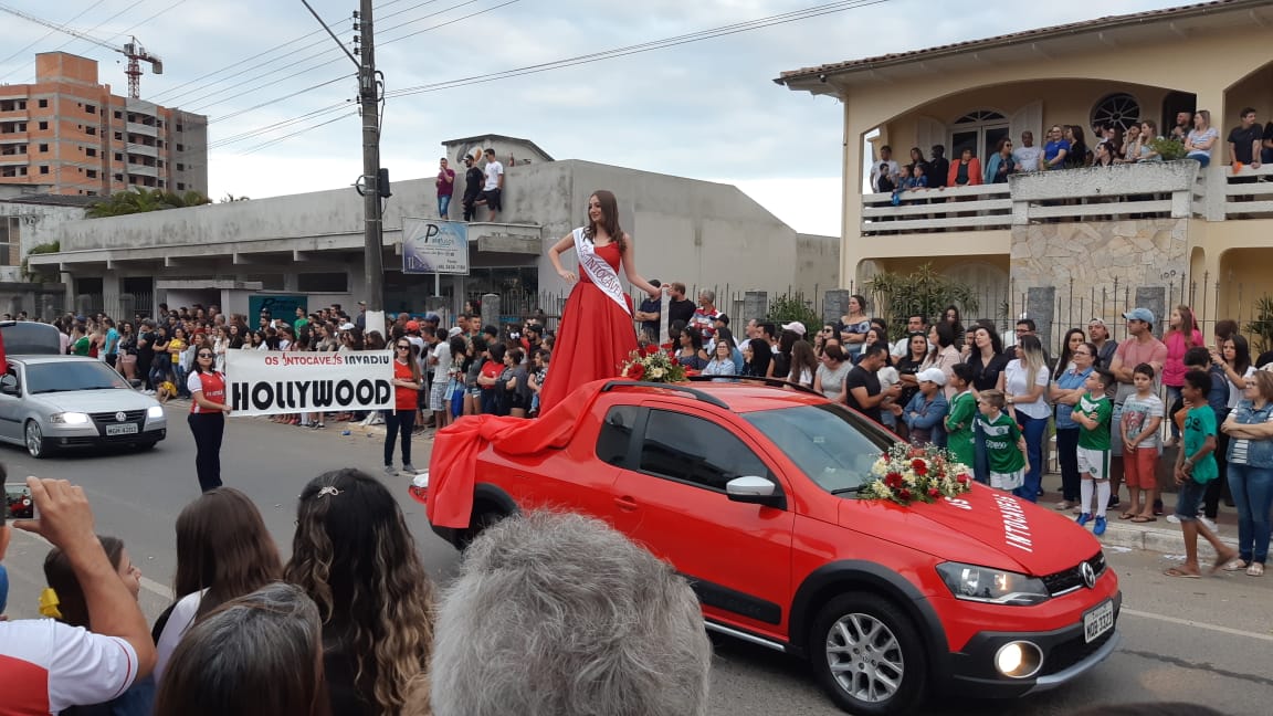 Quadrilha é o vencedor do desfile da FJF