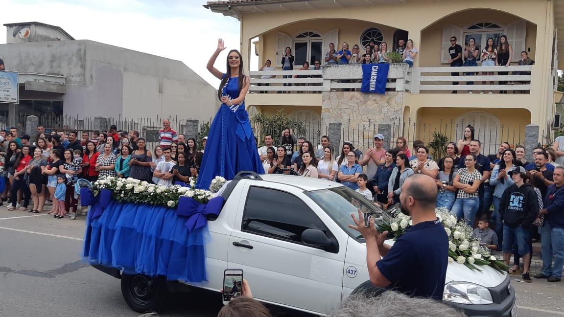 Quadrilha é o vencedor do desfile da FJF