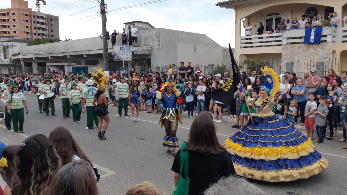 Quadrilha é o vencedor do desfile da FJF