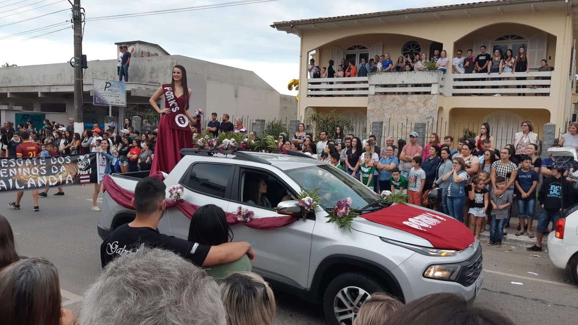 Quadrilha é o vencedor do desfile da FJF